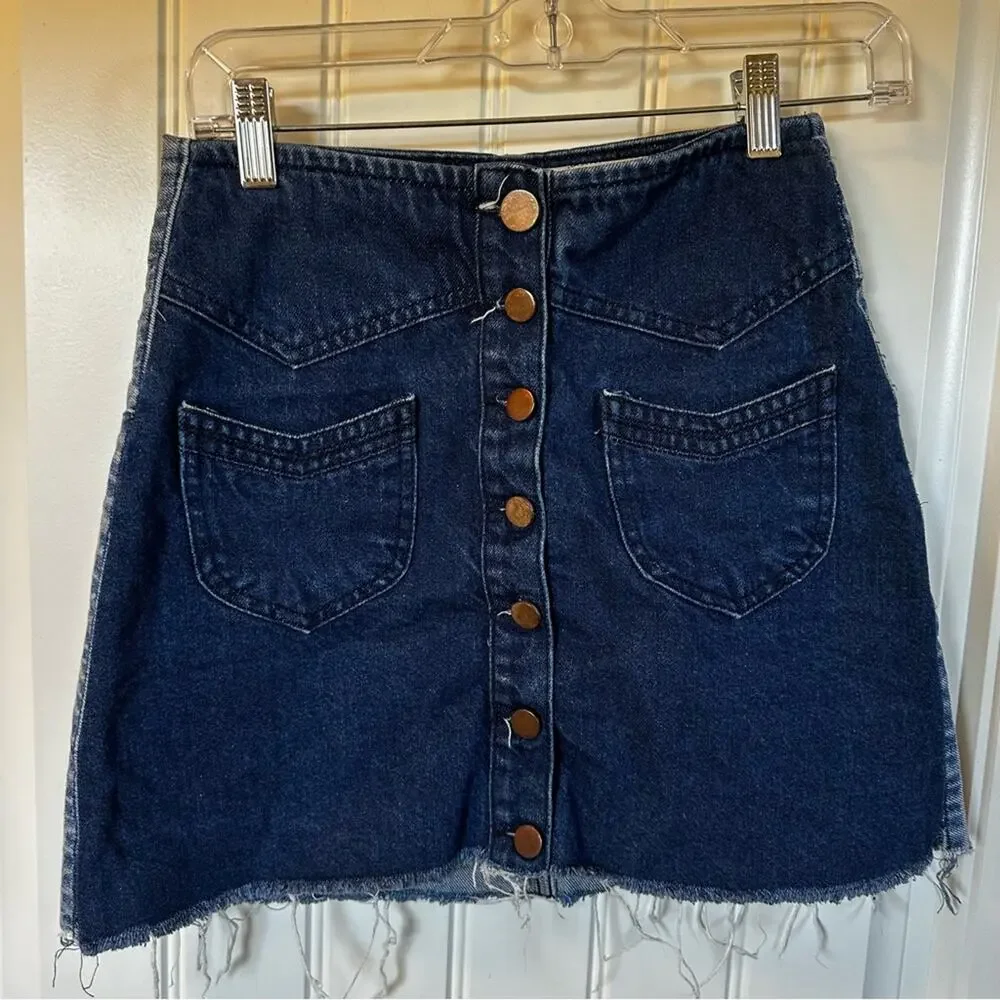 ASOS‎ women’s denim skirt size 6